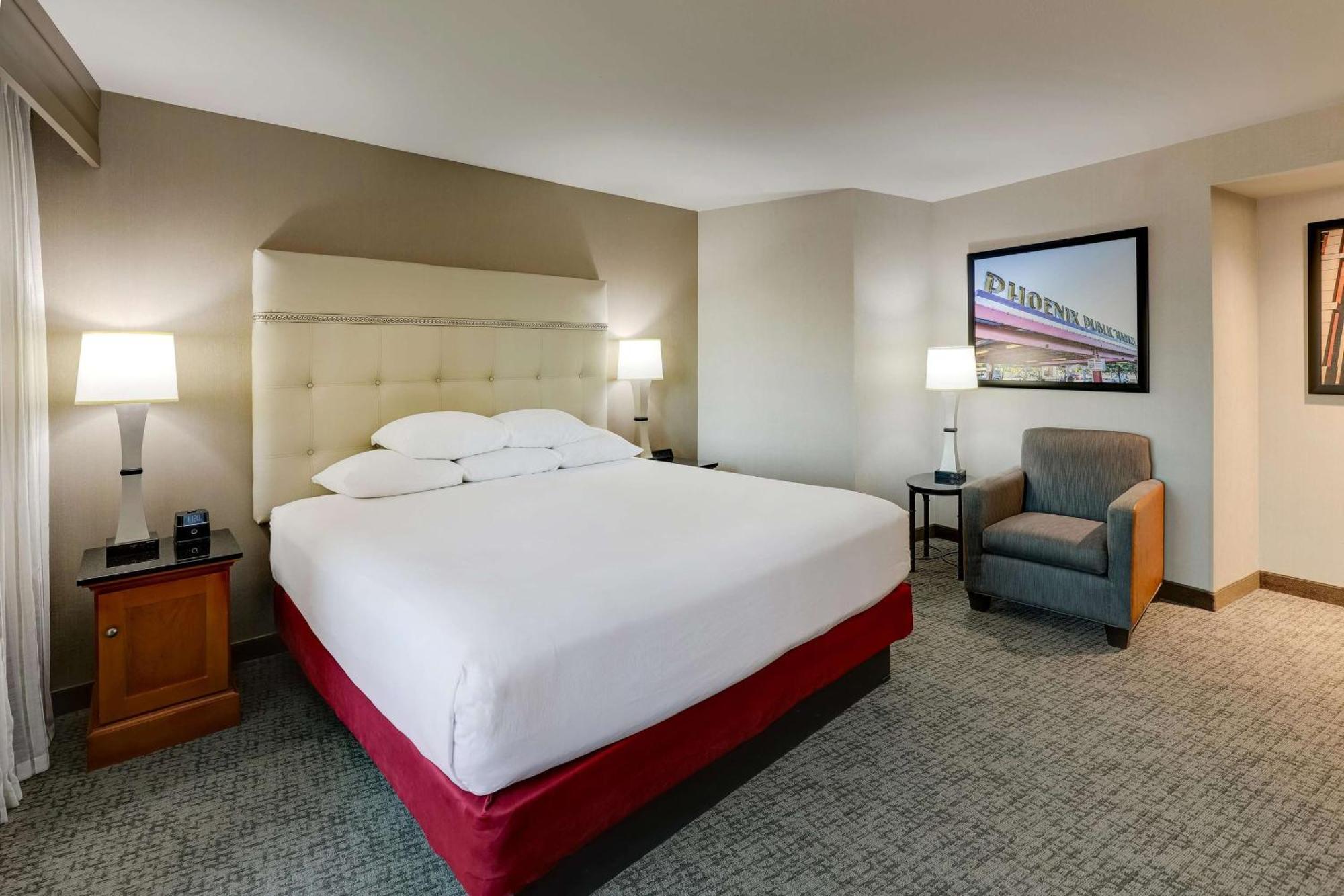 Drury Inn & Suites Phoenix Airport Экстерьер фото
