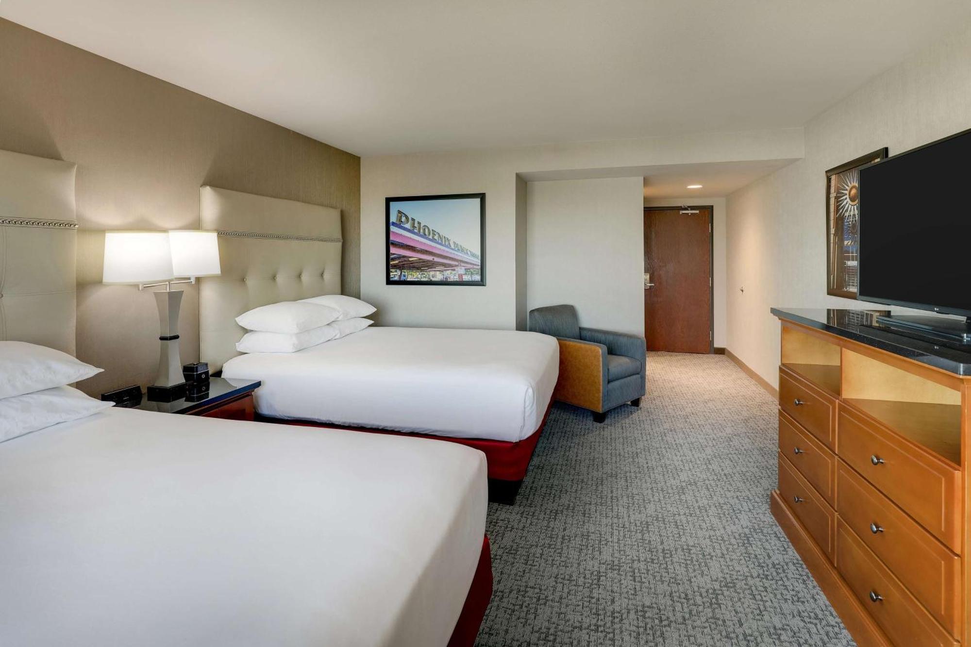 Drury Inn & Suites Phoenix Airport Экстерьер фото