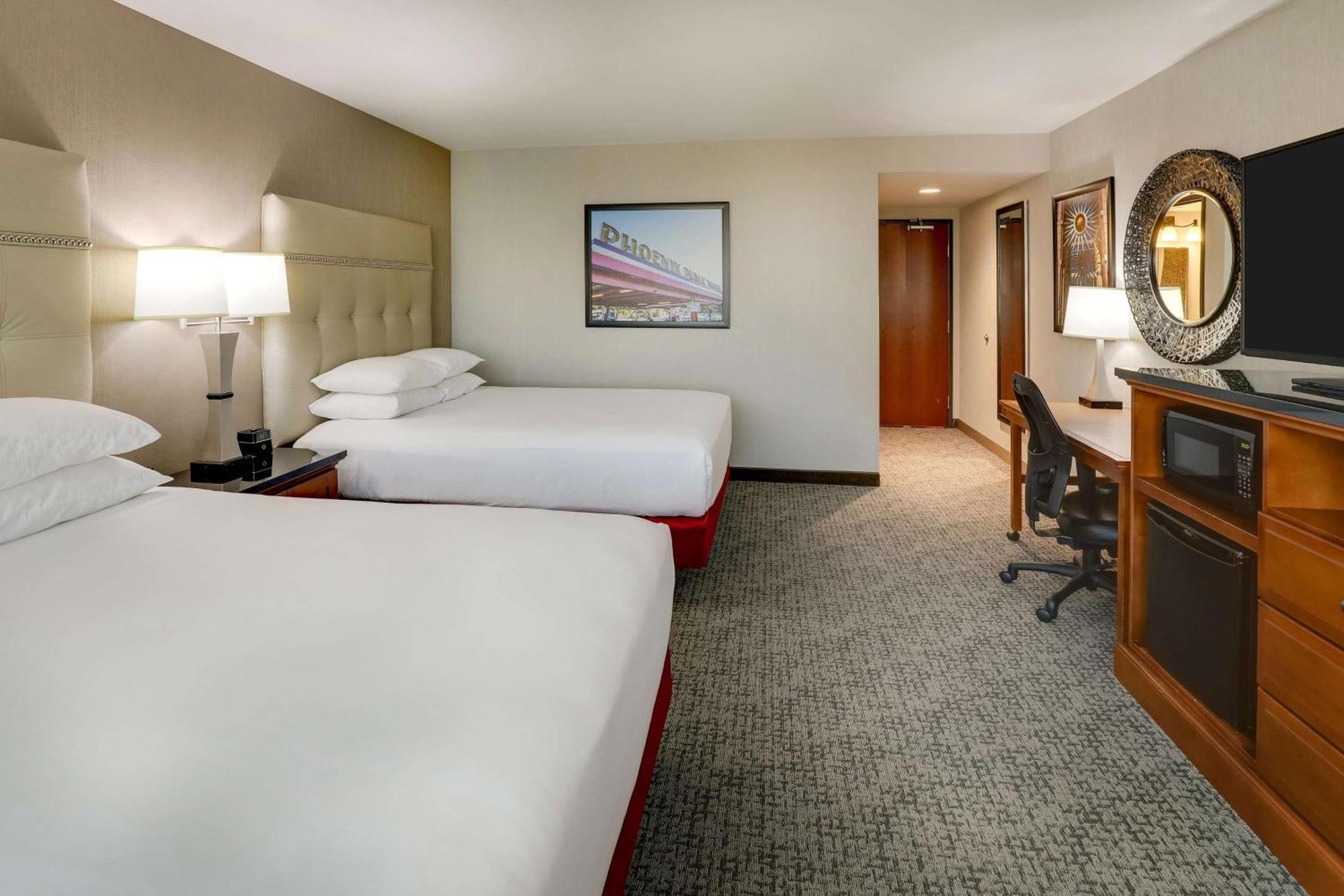 Drury Inn & Suites Phoenix Airport Экстерьер фото