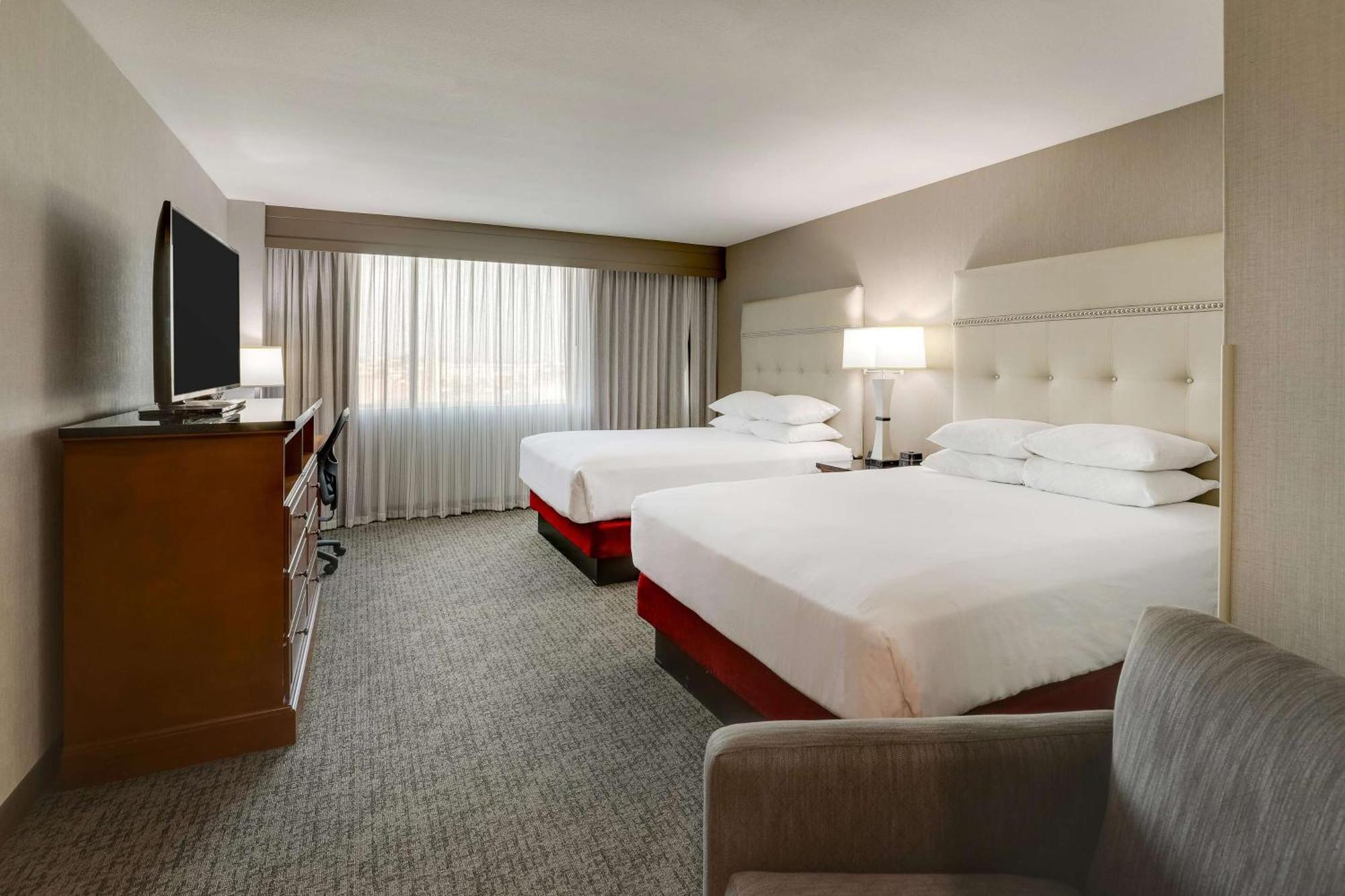 Drury Inn & Suites Phoenix Airport Экстерьер фото