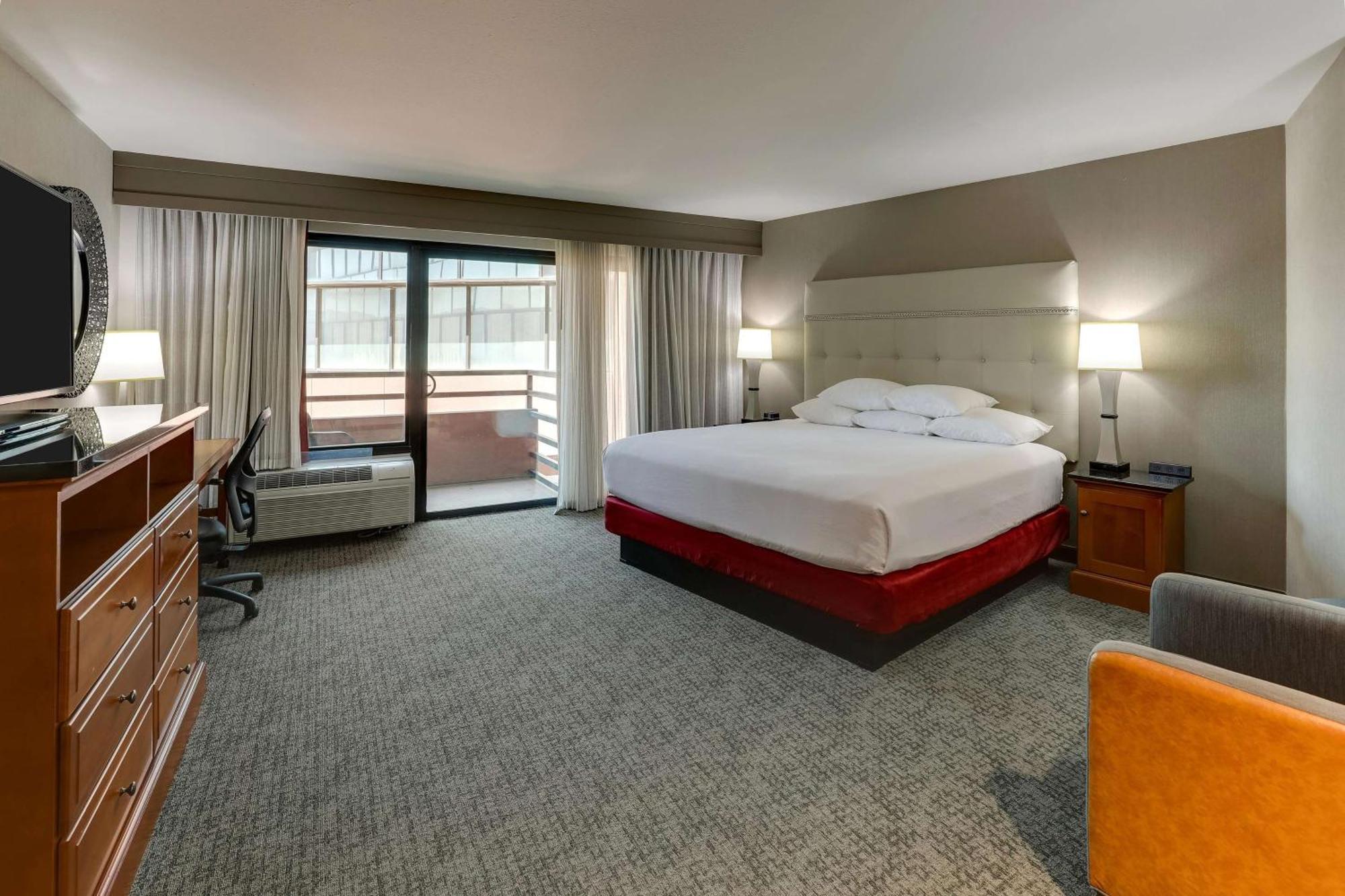 Drury Inn & Suites Phoenix Airport Экстерьер фото