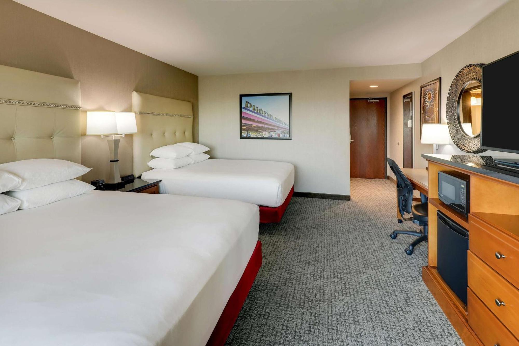 Drury Inn & Suites Phoenix Airport Экстерьер фото