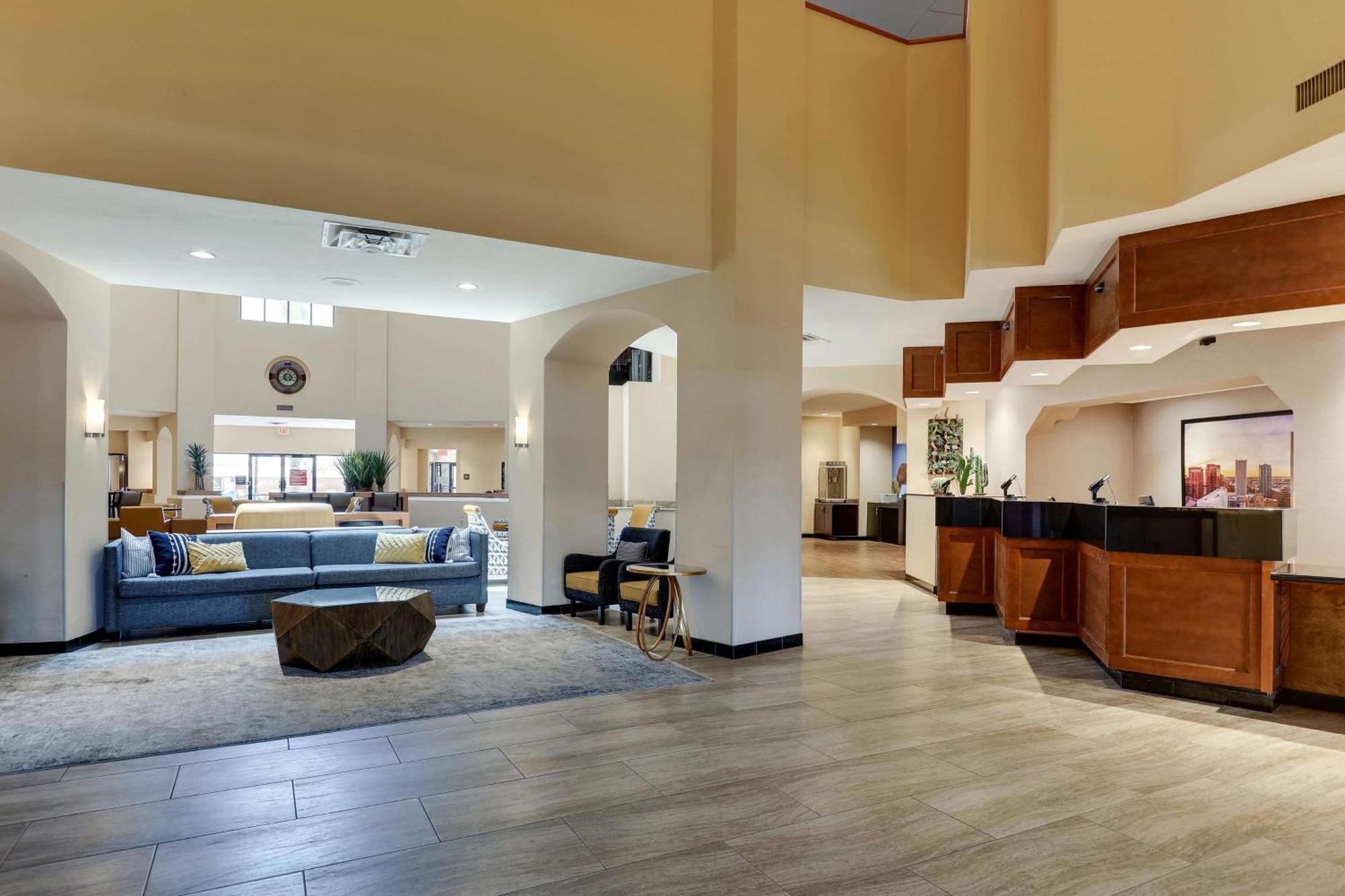 Drury Inn & Suites Phoenix Airport Экстерьер фото